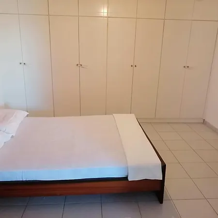 Apartment Thanos House - σπίτι στην εξοχή Mirsinochori